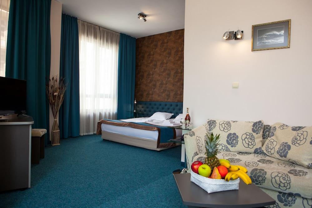 City Mark Hotel Varna Exterior foto